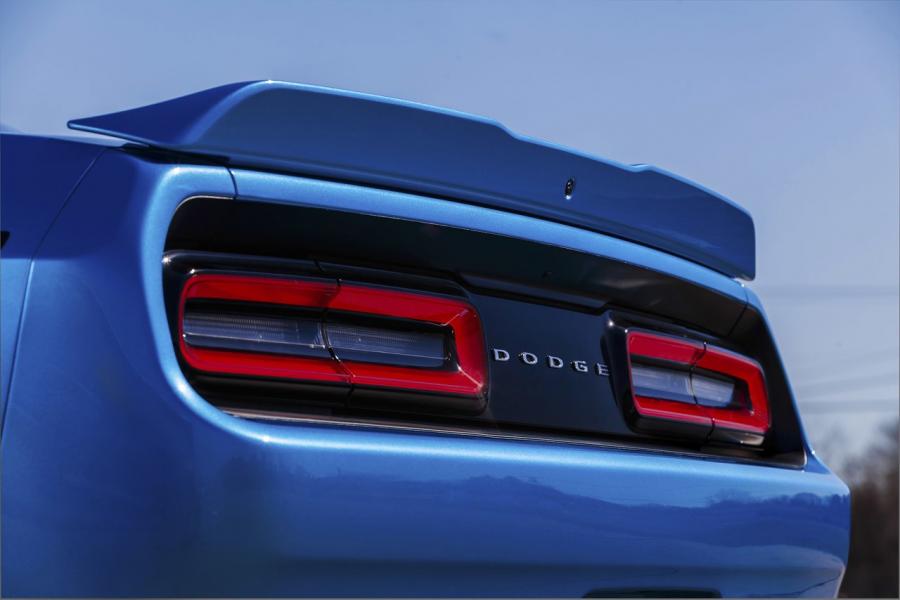  Dodge Challenger SXT 2015 года  (фото 14 из 59)